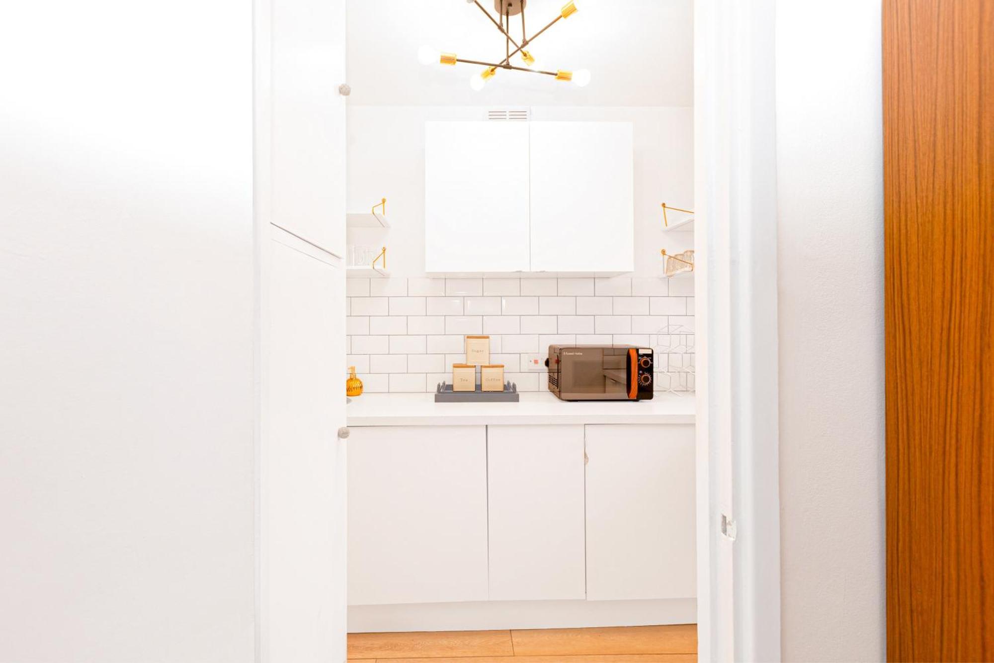 Charming With Balcony In Putney, 5 Min Tube Apartamento *