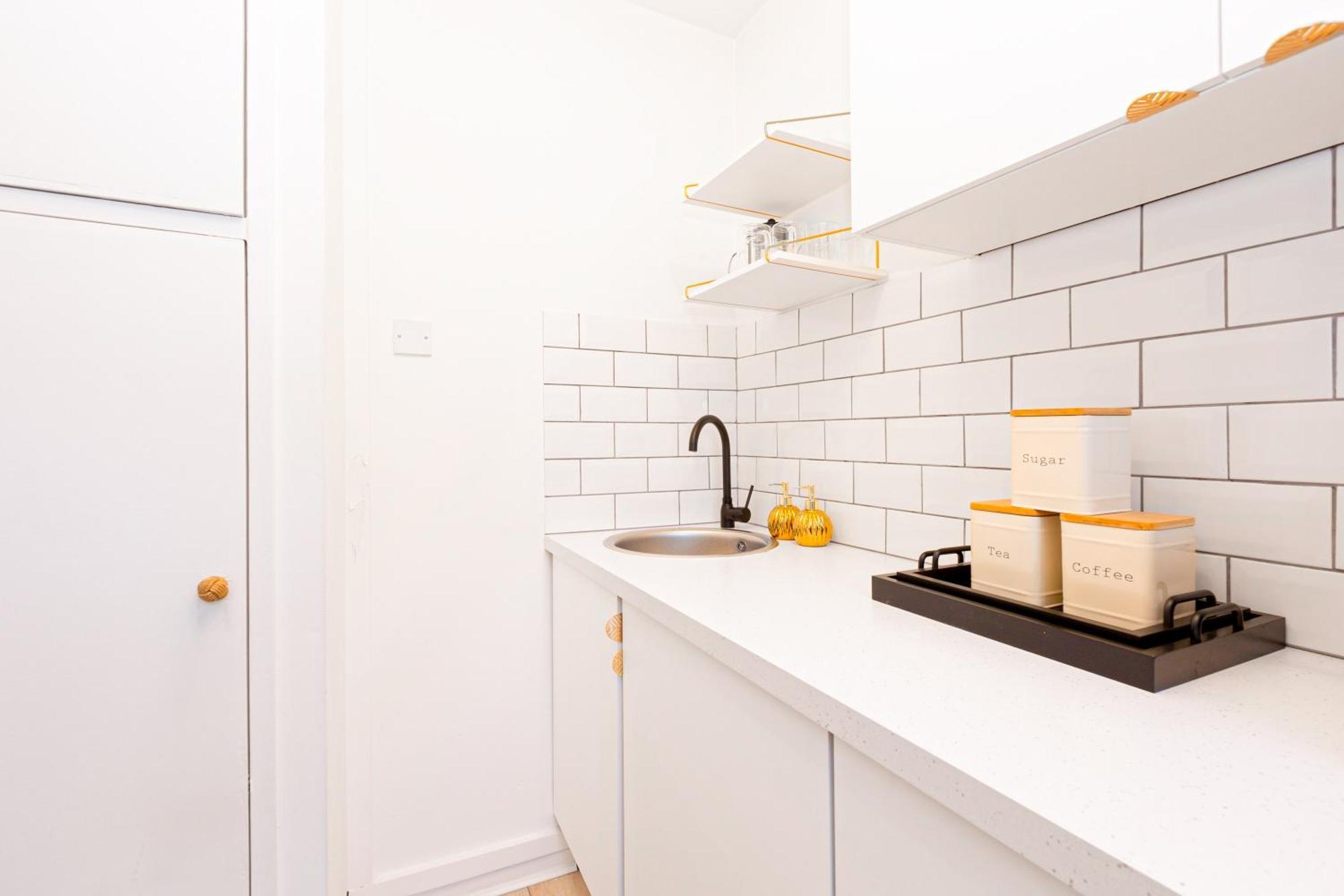 Apartamento Charming With Balcony In Putney, 5 Min Tube *